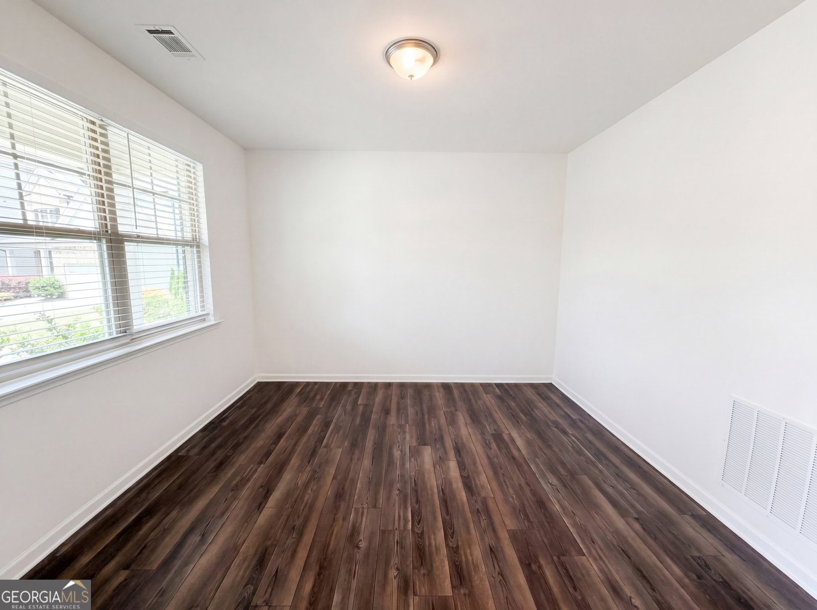 4205 Goosecross Court Lilburn - Photo 9