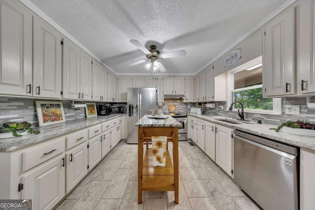 399 Smith Road Ball Ground - Photo 19