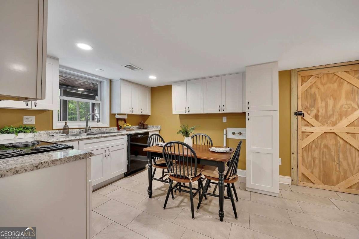 399 Smith Road Ball Ground - Photo 41