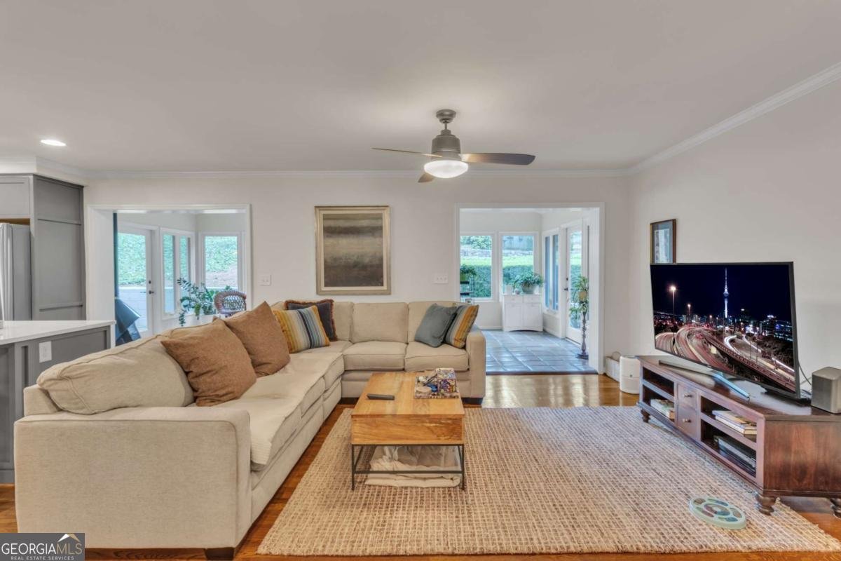 4374 Peachtree Dunwoody Road Atlanta - Photo 12