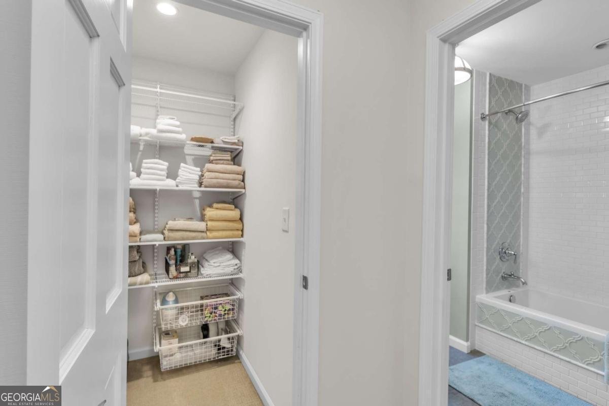 4374 Peachtree Dunwoody Road Atlanta - Photo 31