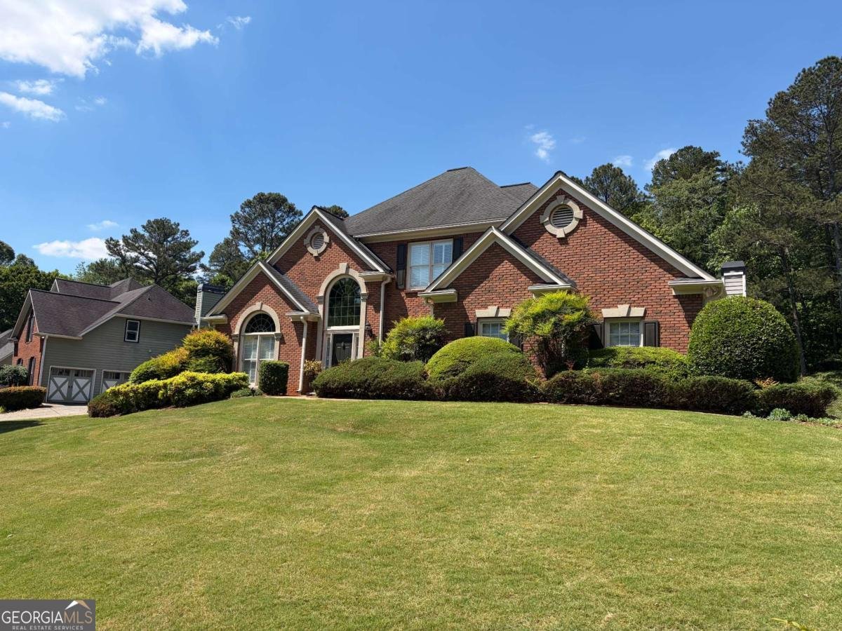 1110 Woodland Trace Cumming - main photo