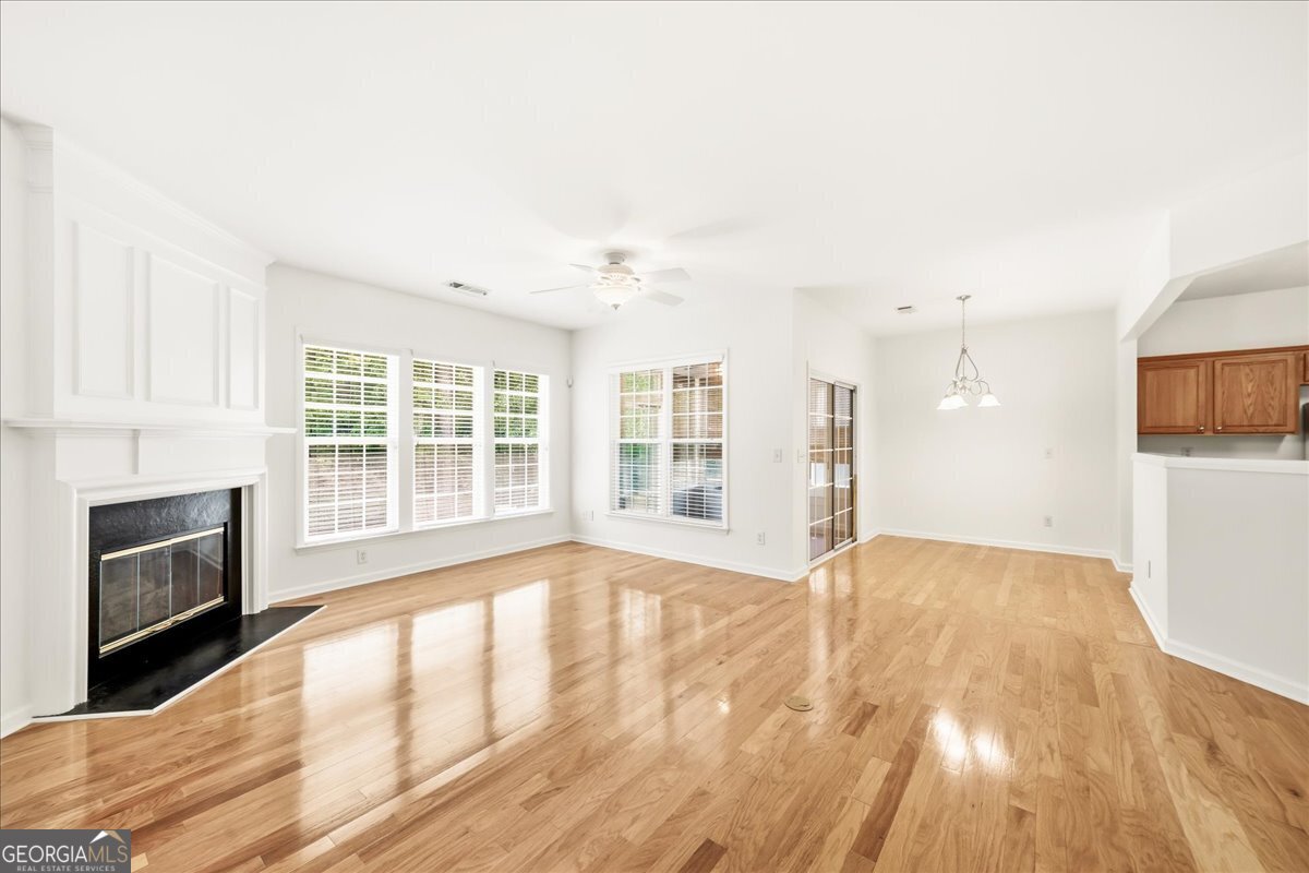 136 Churchcliff Drive Woodstock - Photo 10