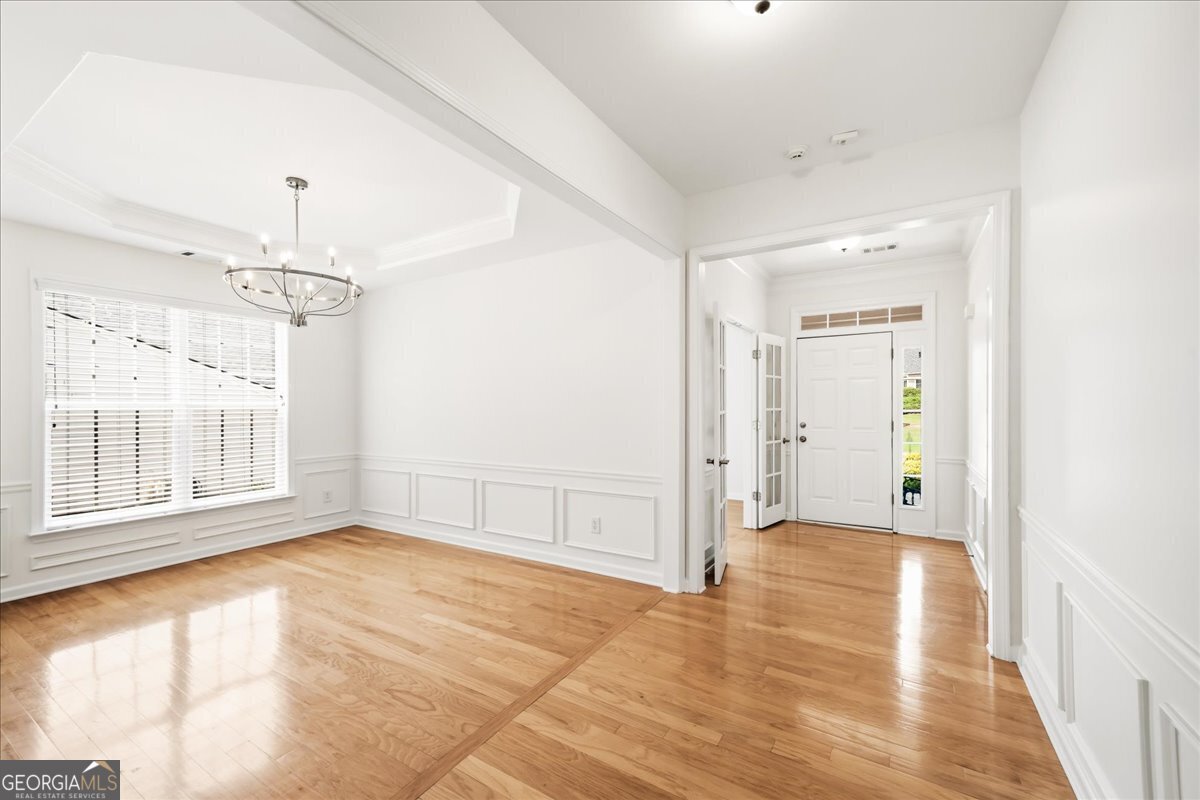 136 Churchcliff Drive Woodstock - Photo 6