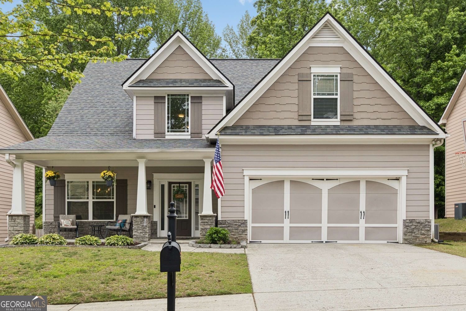 4243 Creekrun Circle Buford - main photo