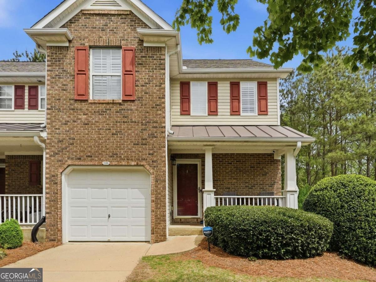 140 Fox Creek Drive Woodstock - main photo