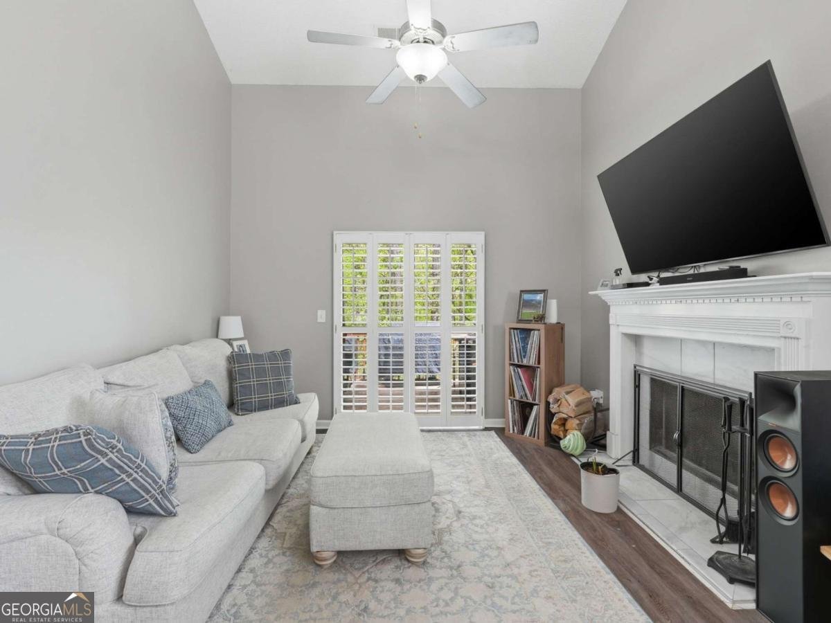 140 Fox Creek Drive Woodstock - Photo 8