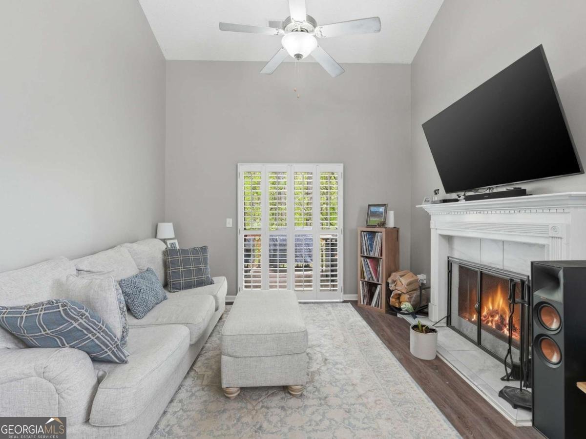140 Fox Creek Drive Woodstock - Photo 9