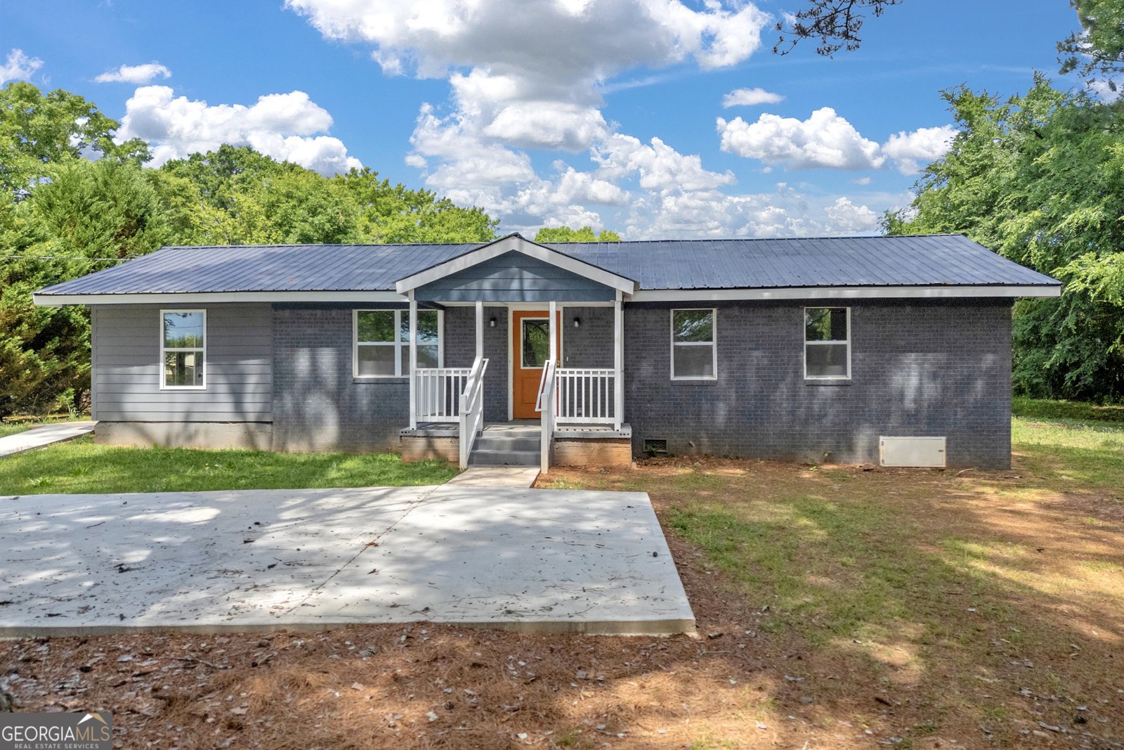 109 Reynolds Drive Greensboro - main photo