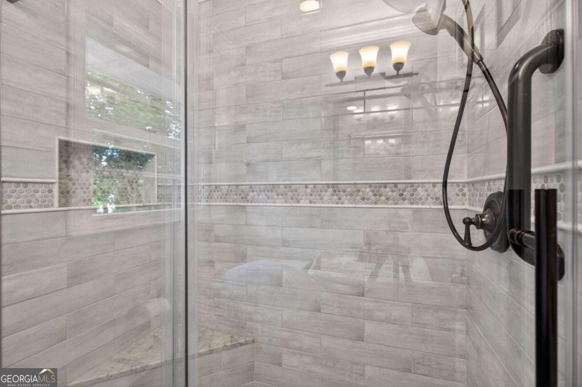 1370 Driftwood Court Roswell - Photo 14