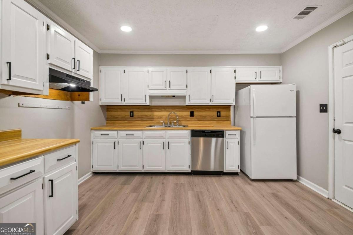 621 Maple Drive Riverdale - Photo 11