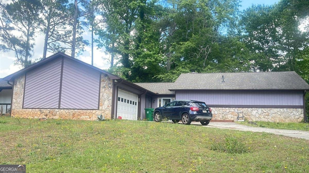 5025 Stoney Point Circle Stone Mountain - main photo