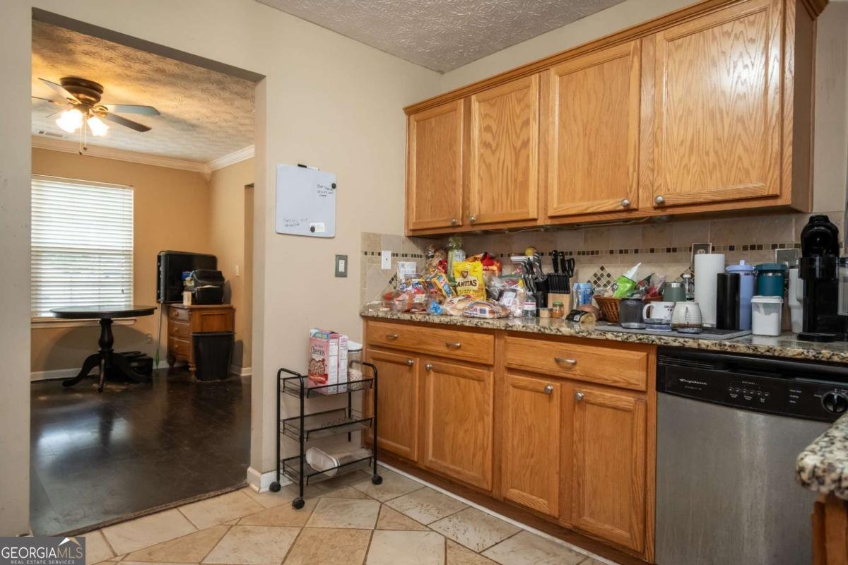 421 Regan Drive Winder - Photo 7