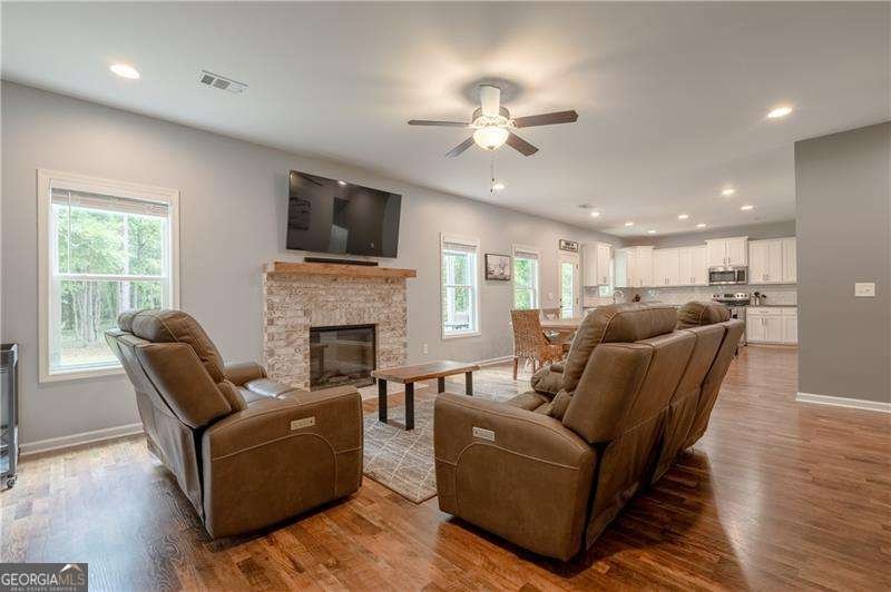 719 Fairview Road Brooks - Photo 10