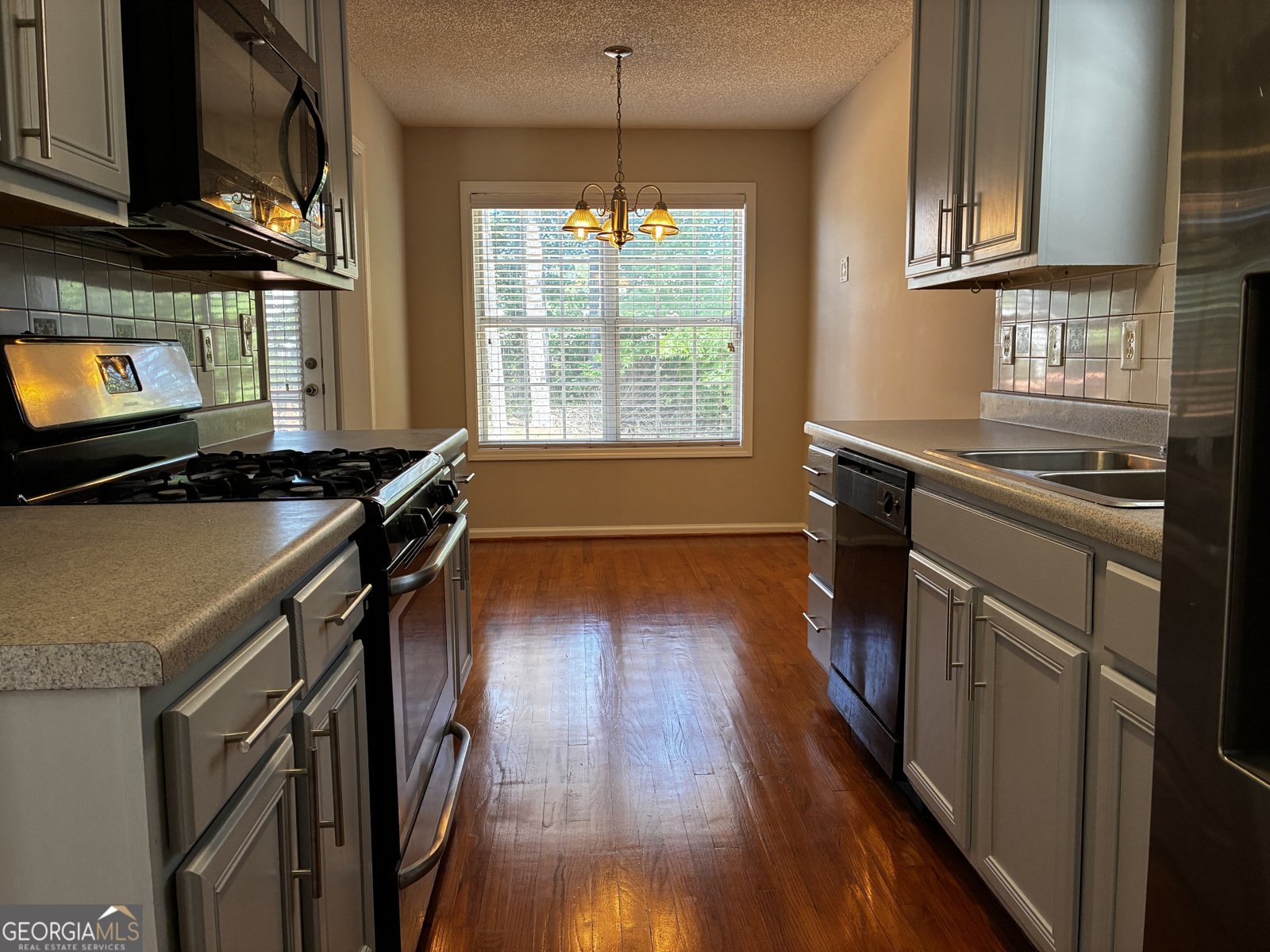 337 Madison Avenue Hampton - Photo 9