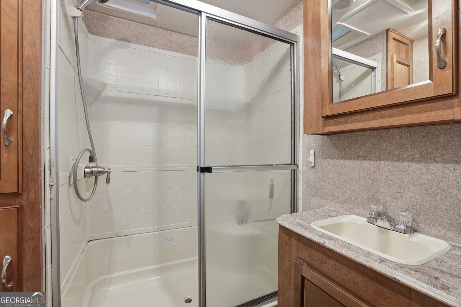1052 Mountain Shadows Drive Cleveland - Photo 11