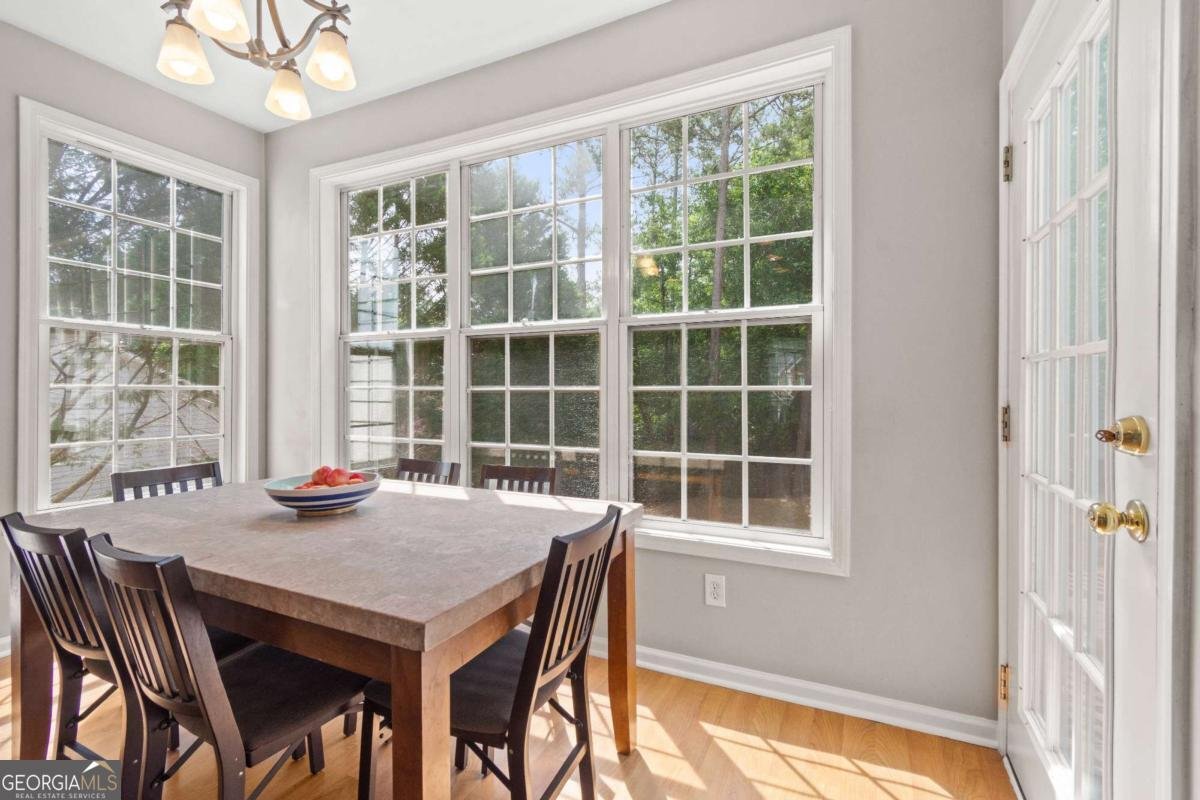 243 Ribbon Leaf View Suwanee - Photo 19