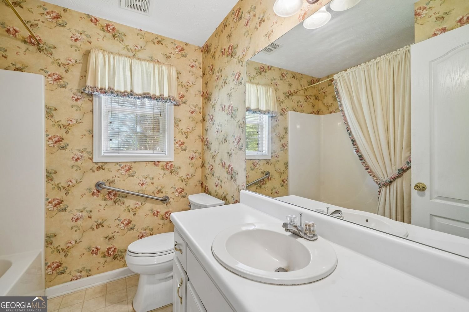 420 Towler Court Loganville - Photo 10