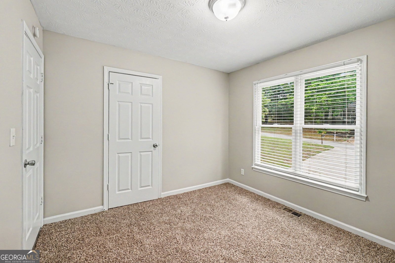 202 Garretts Drive Douglasville - Photo 9