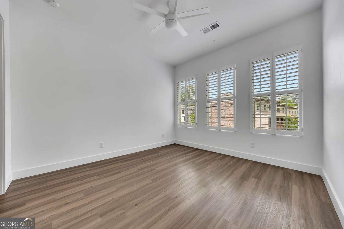 9040 Main Street Woodstock - Photo 16