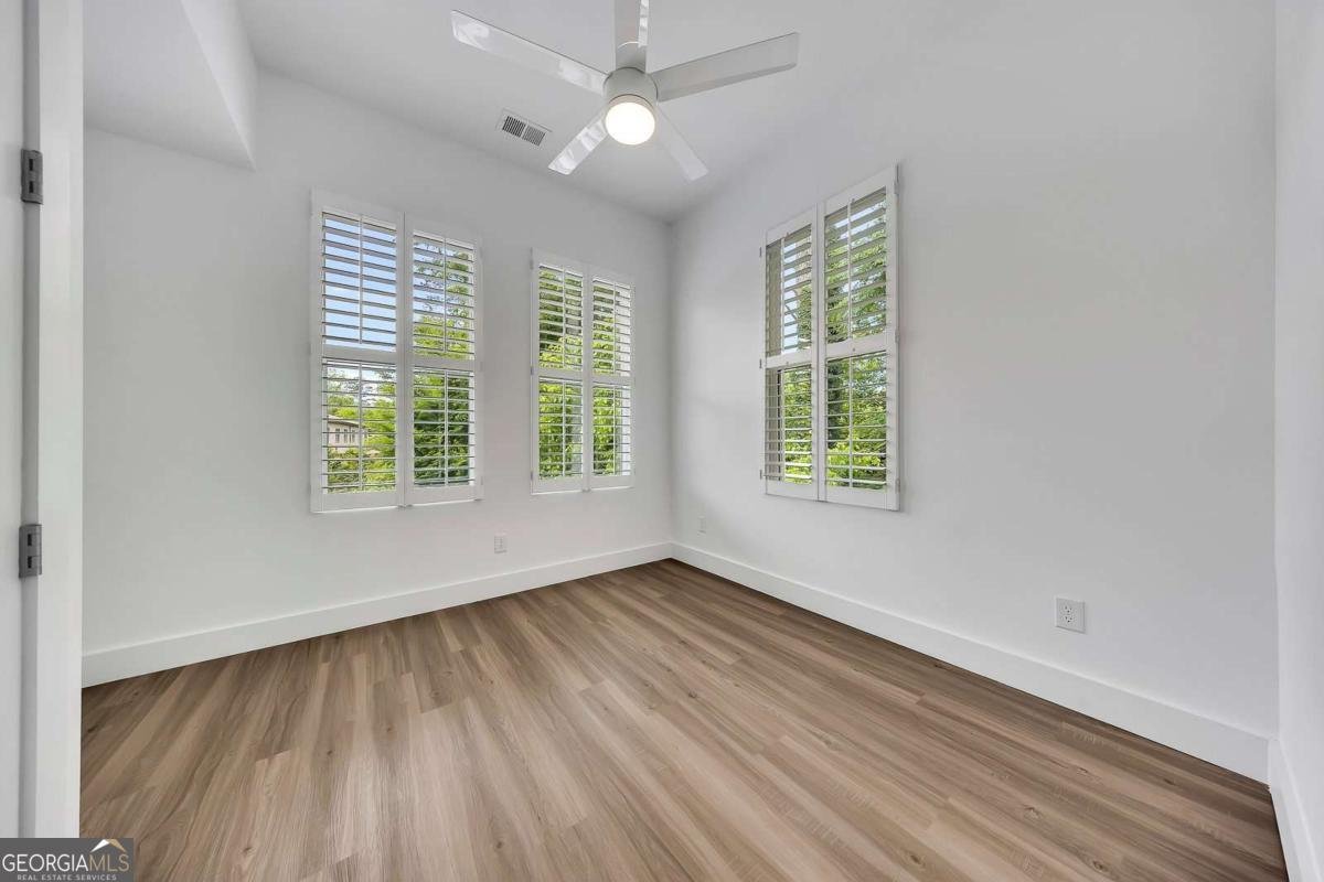 9040 Main Street Woodstock - Photo 23