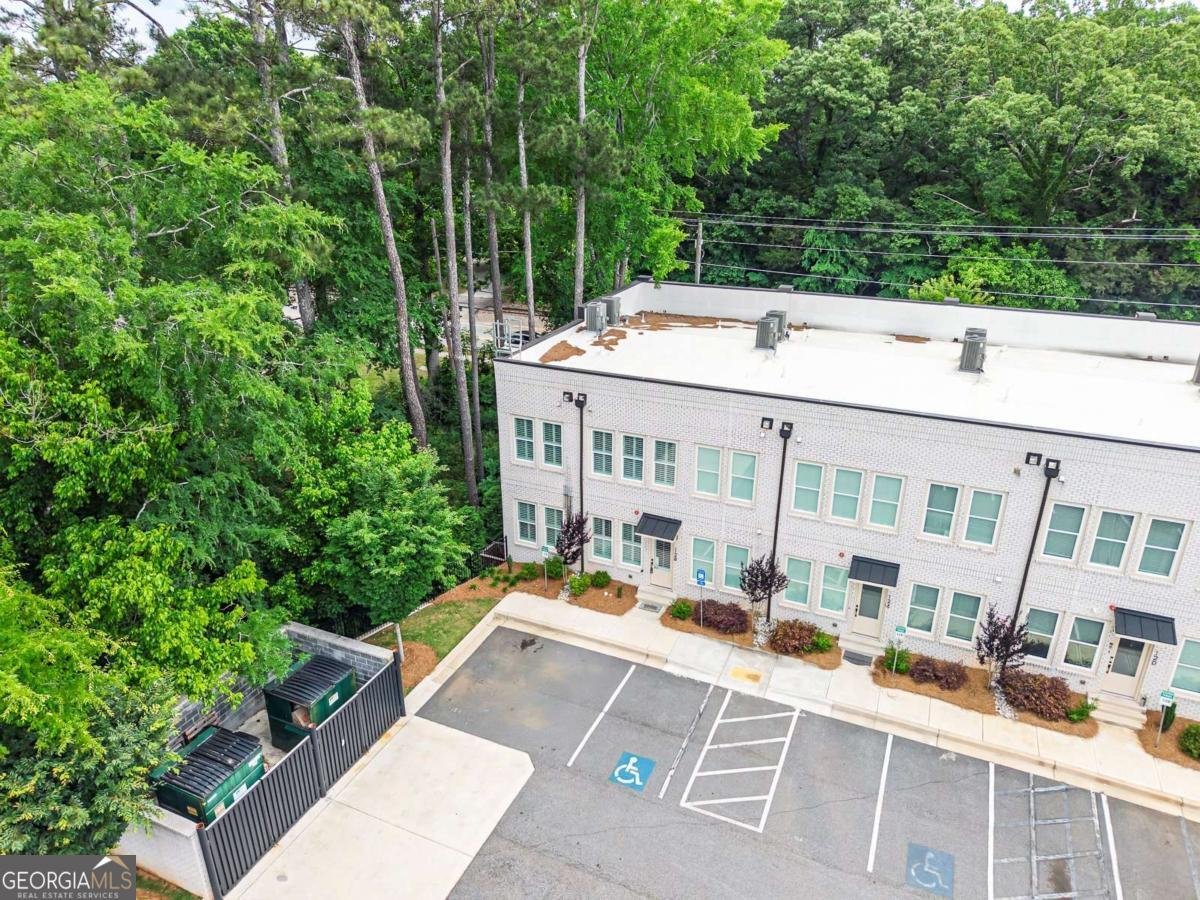 9040 Main Street Woodstock - Photo 27
