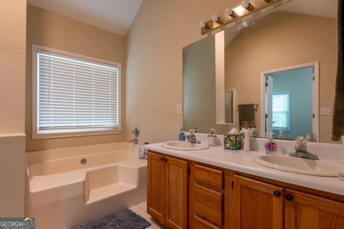 5335 Myras Court Cumming - Photo 20