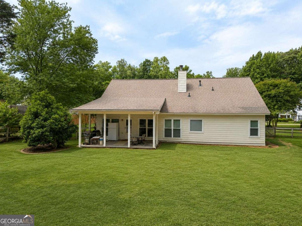 5335 Myras Court Cumming - Photo 24