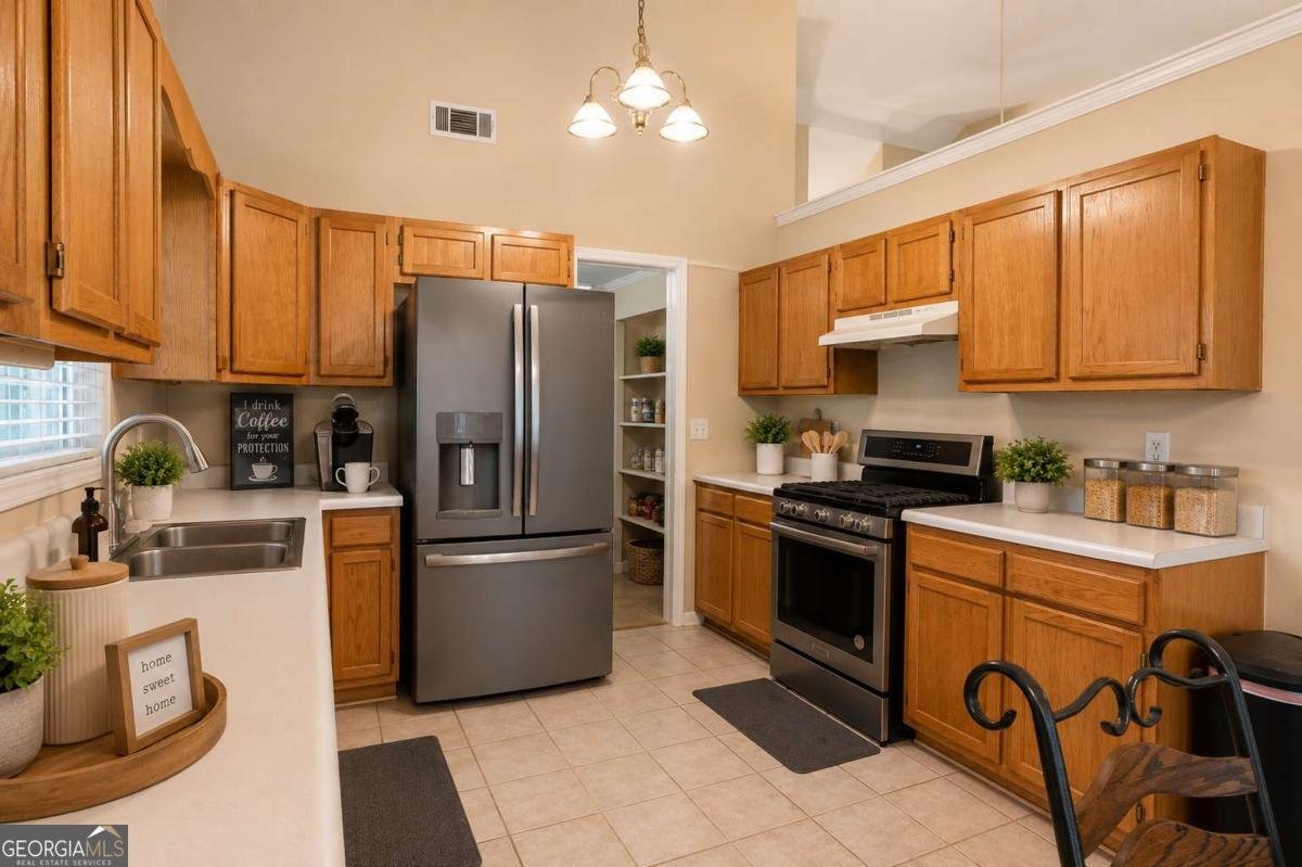 5335 Myras Court Cumming - Photo 7