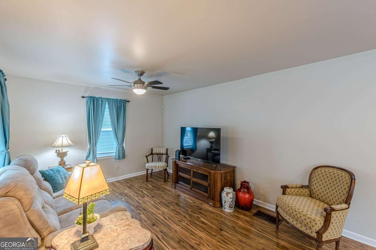 224 Birch Street Hapeville - Photo 9