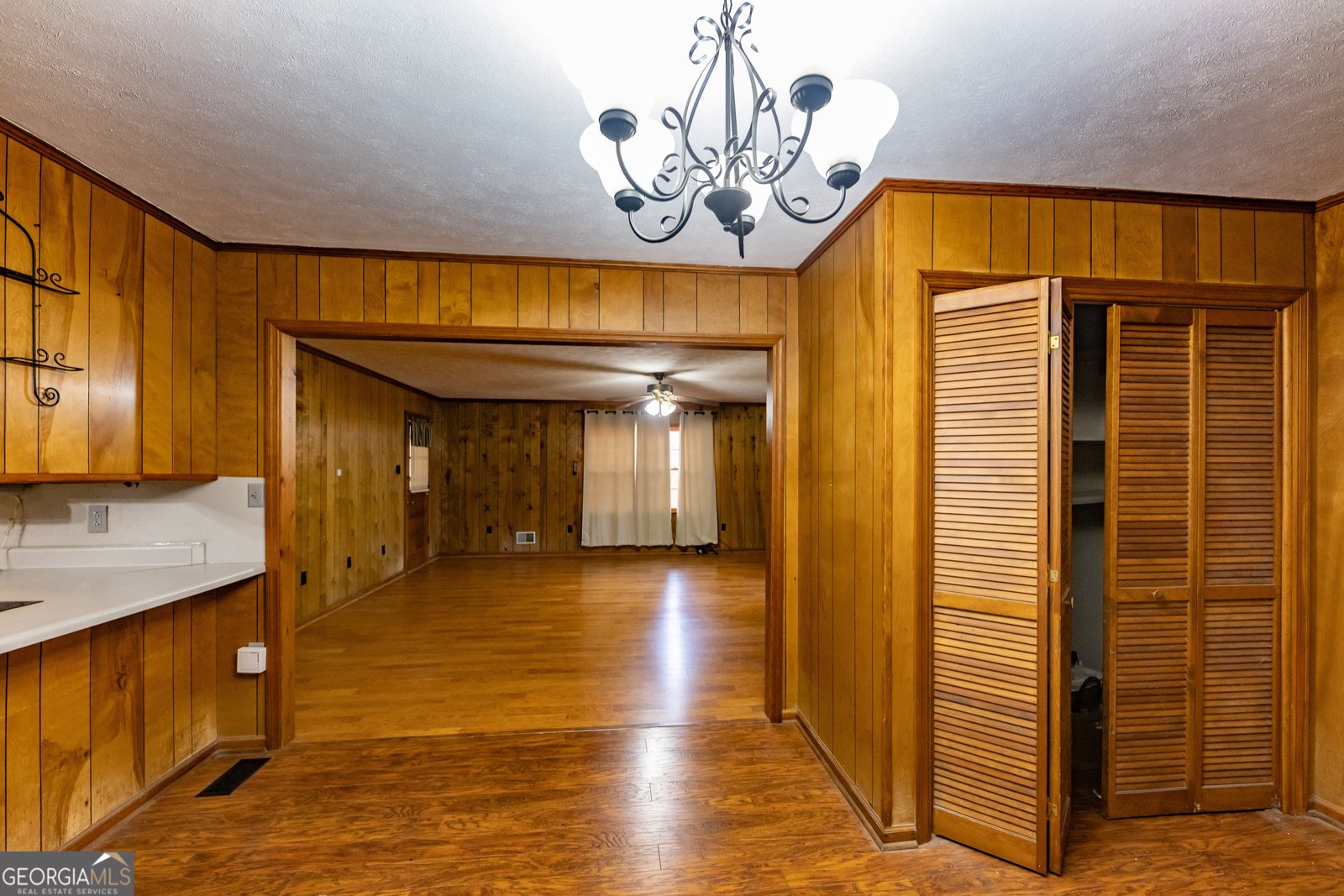 313 Johnston Drive Thomaston - Photo 8