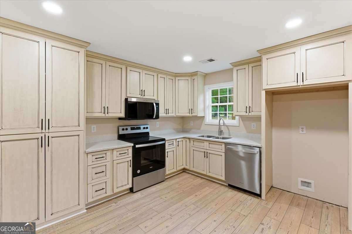 279 Taff Road Taylorsville - Photo 12