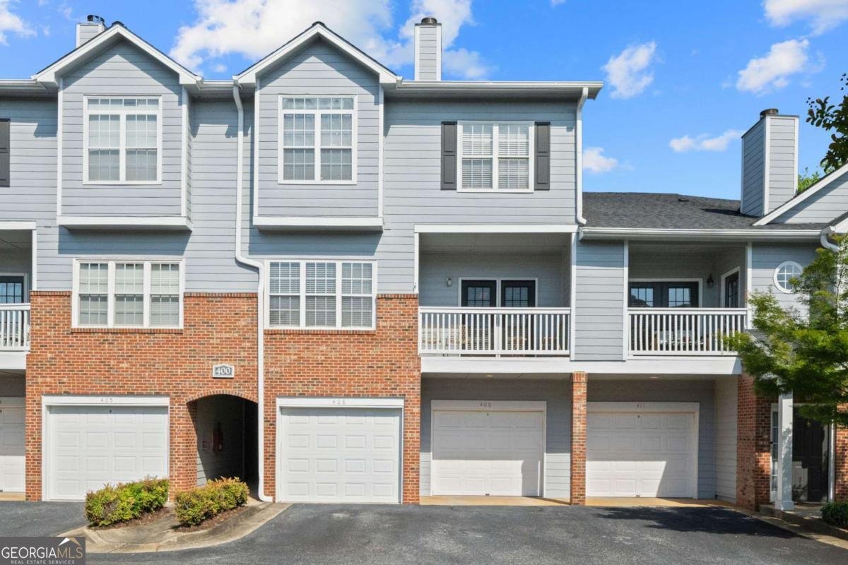408 Vinings Forest Circle Smyrna - main photo
