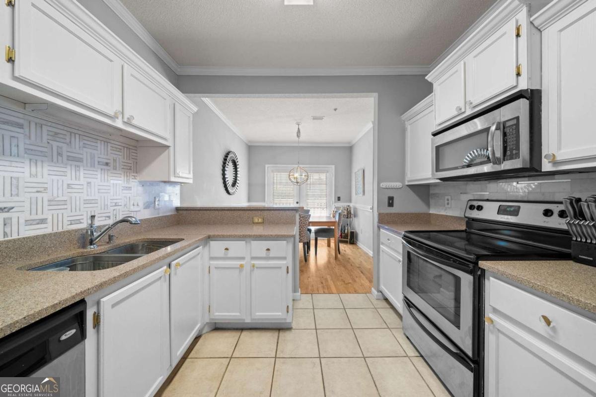 408 Vinings Forest Circle Smyrna - Photo 13