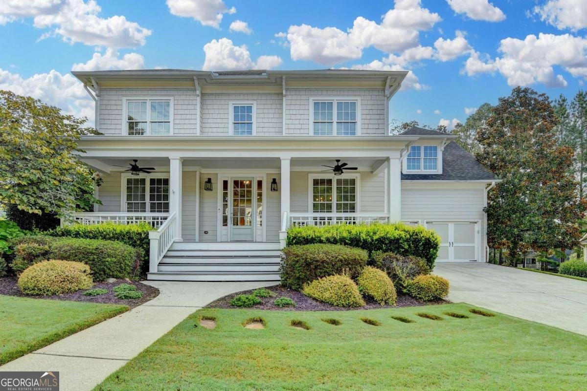 7051 Dove Point Lane Hoschton - main photo