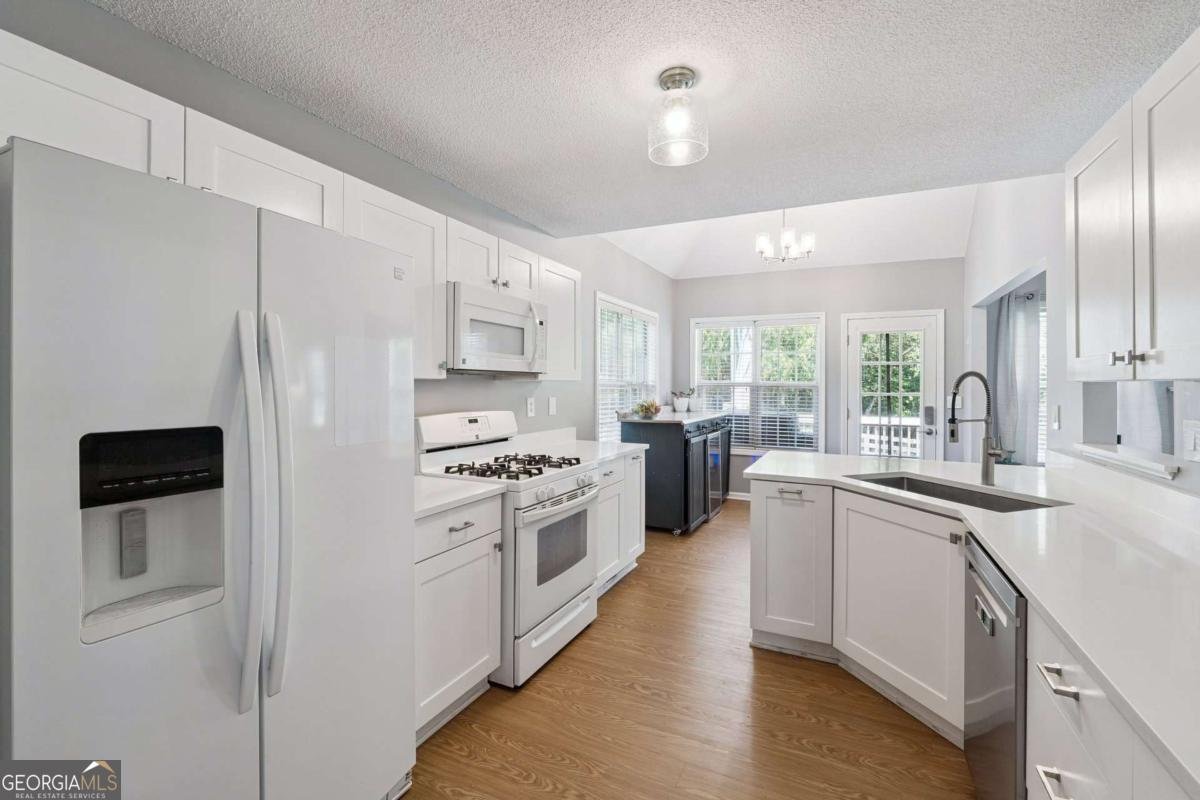 3830 Forrestdell Court Cumming - Photo 10