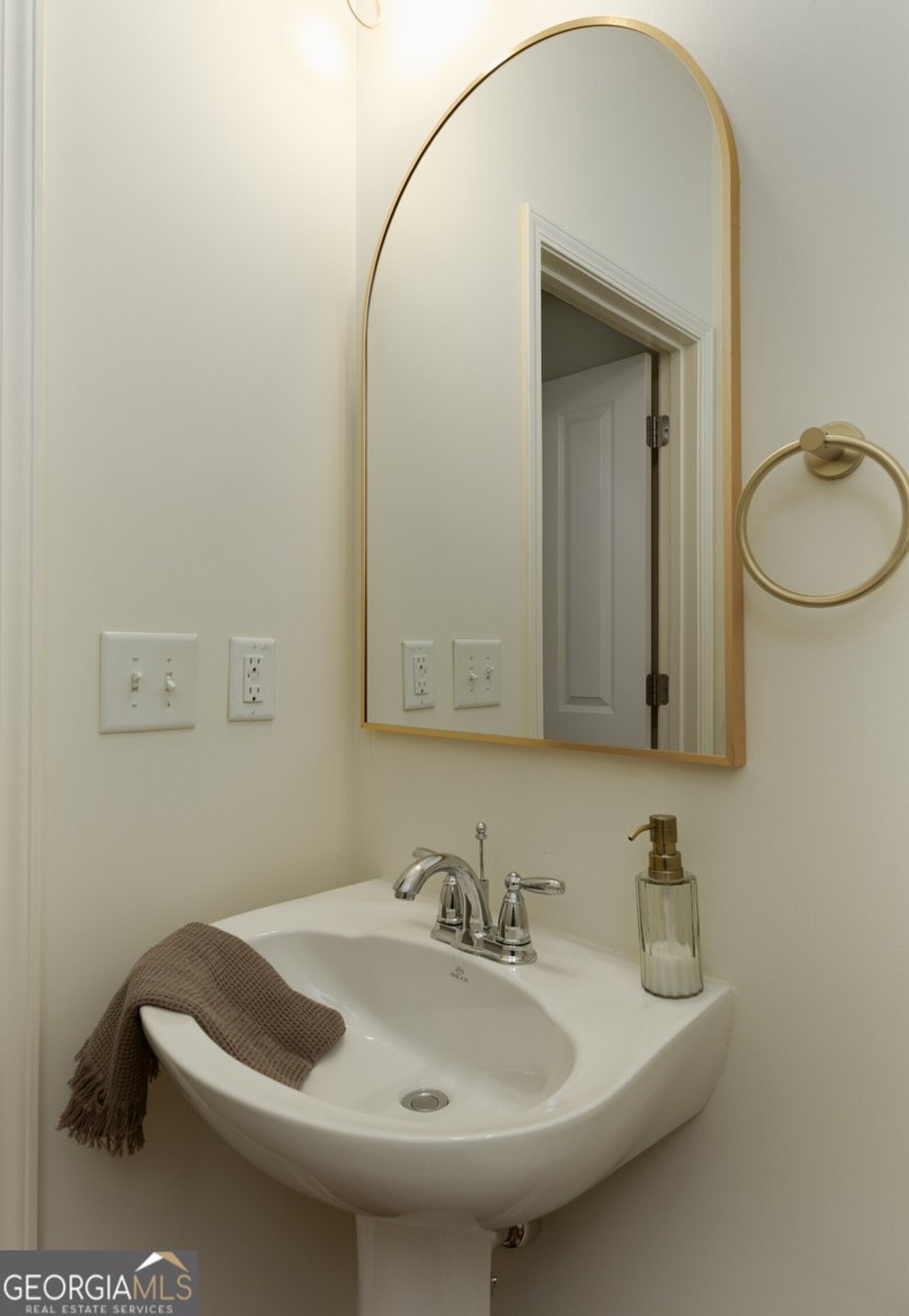 7280 Glisten Avenue Atlanta - Photo 11
