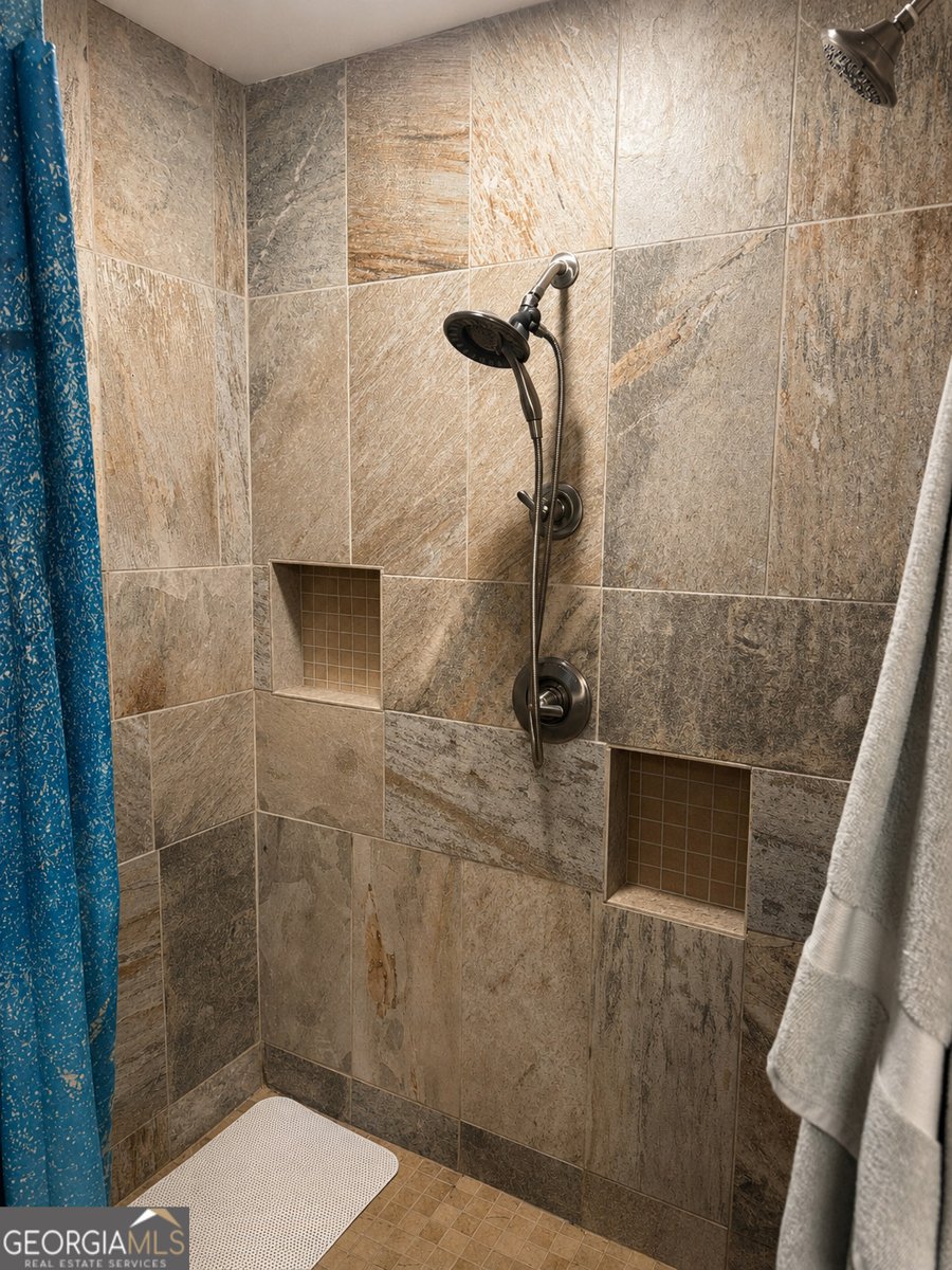 809 Pine Ridge Bend Stone Mountain - Photo 9