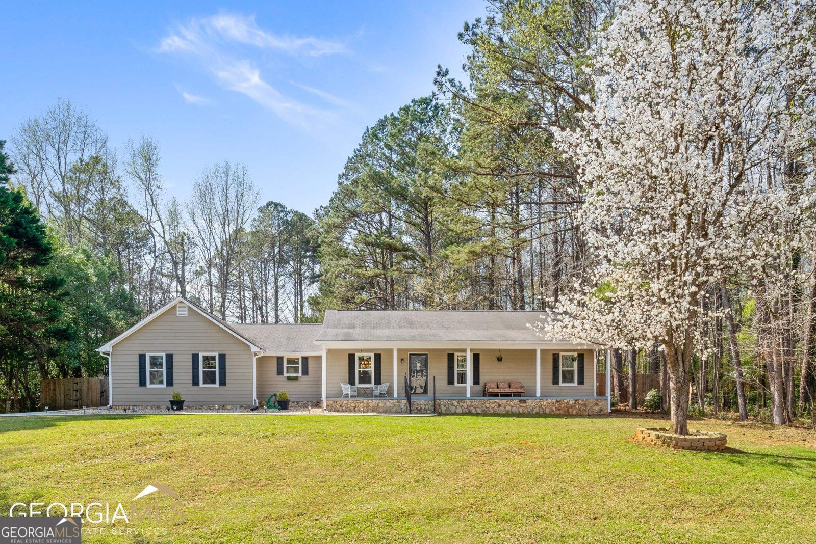 280 Stoneridge Way Fayetteville - main photo