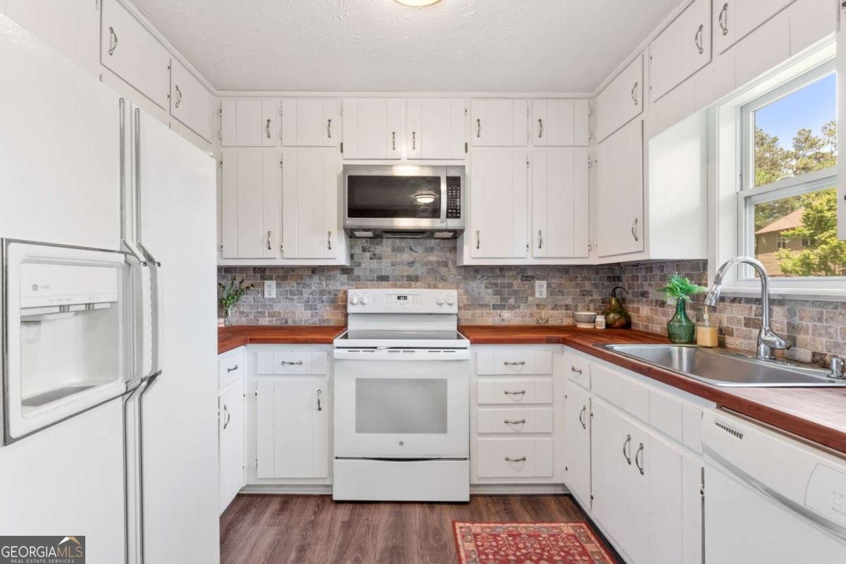 4587 Alder Lane Powder Springs - Photo 9
