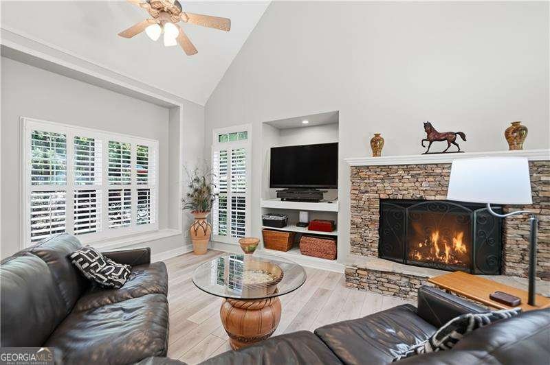 122 Woodstream Point Big Canoe - Photo 9