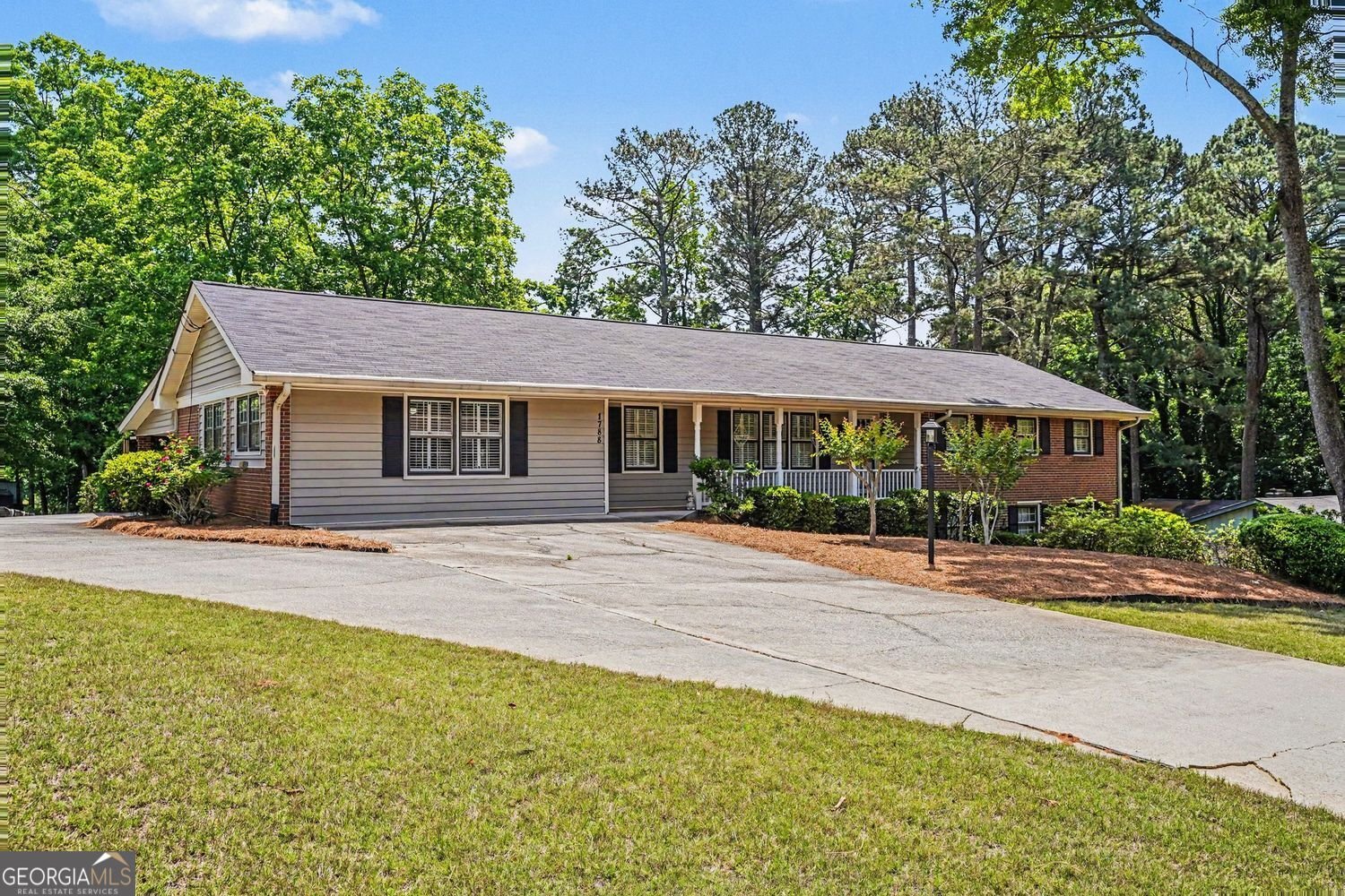 1788 Wiggins Circle Conyers - Photo 11