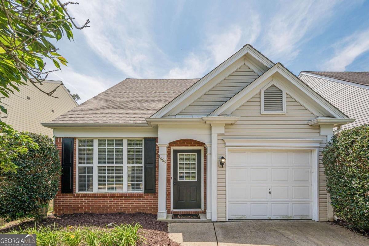 1666 Woodsford Road Kennesaw - main photo