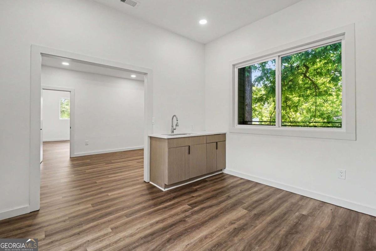 1073 Mayson Turner Road Atlanta - Photo 11