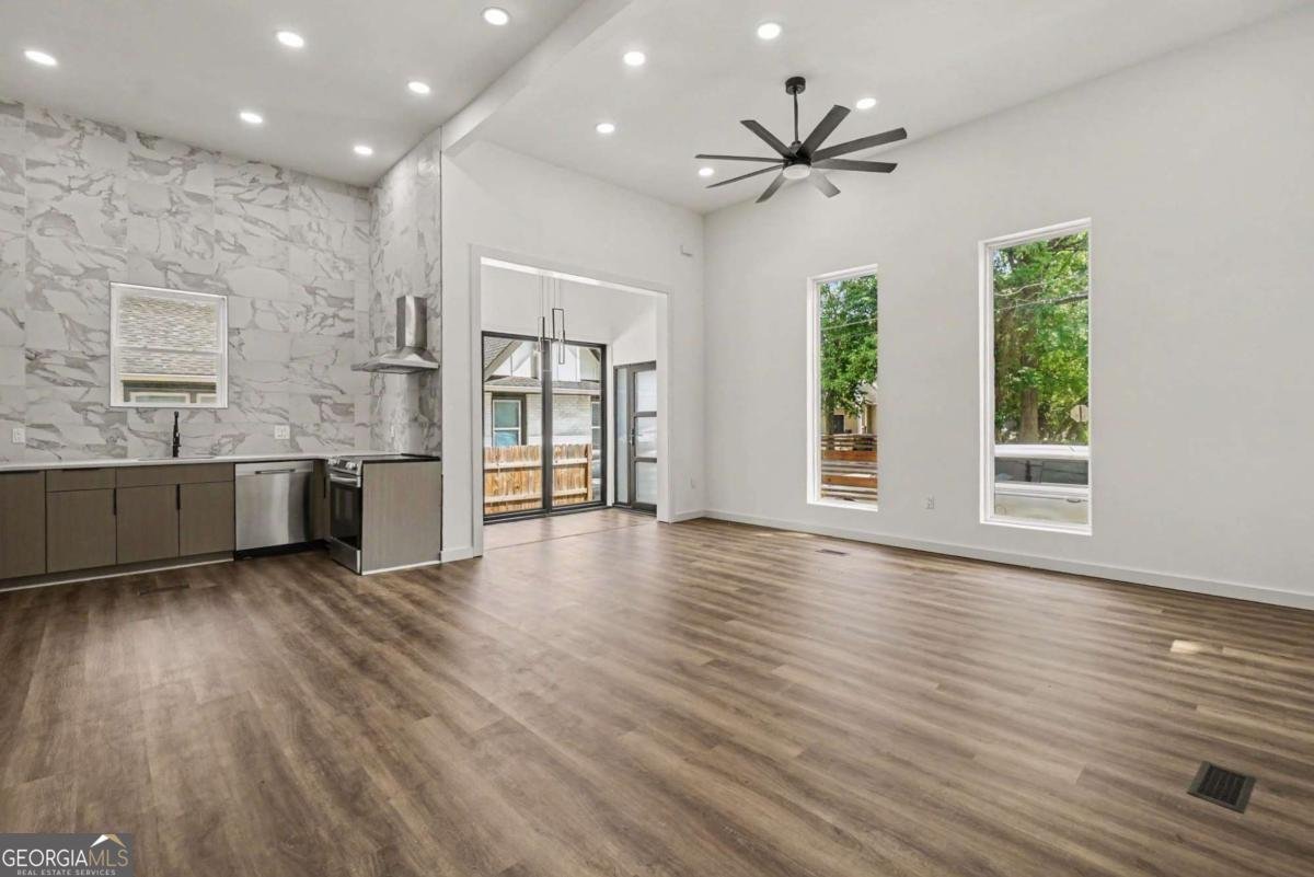 1073 Mayson Turner Road Atlanta - Photo 8
