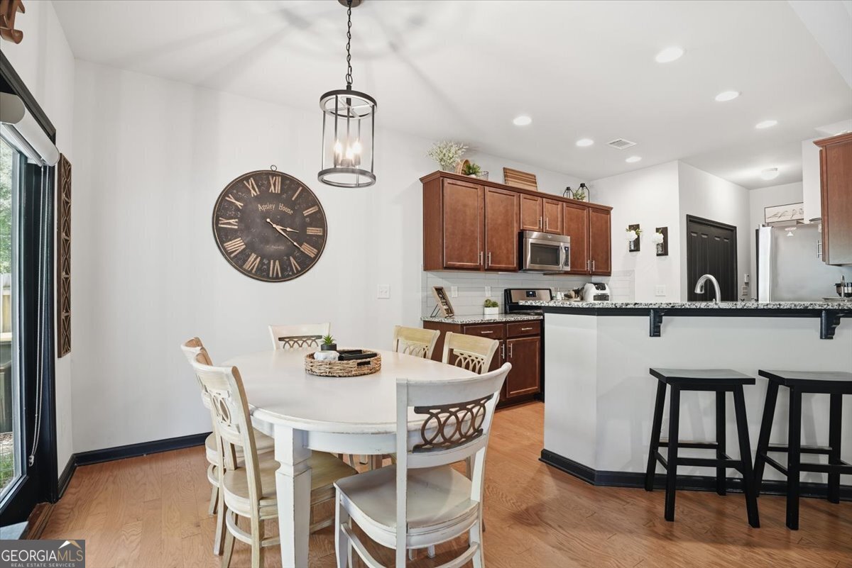 5140 Breezewood Circle Alpharetta - Photo 11