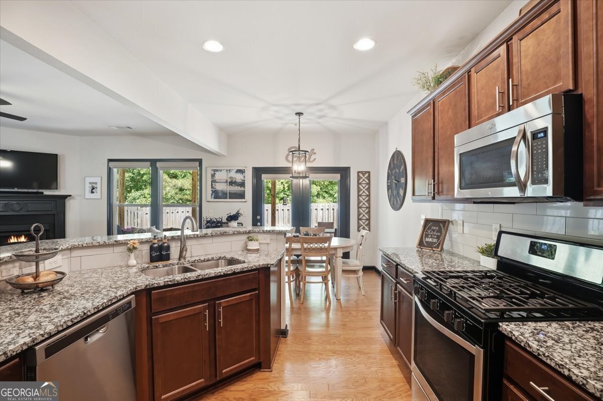 5140 Breezewood Circle Alpharetta - Photo 14