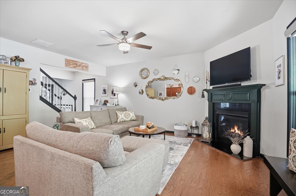5140 Breezewood Circle Alpharetta - Photo 8