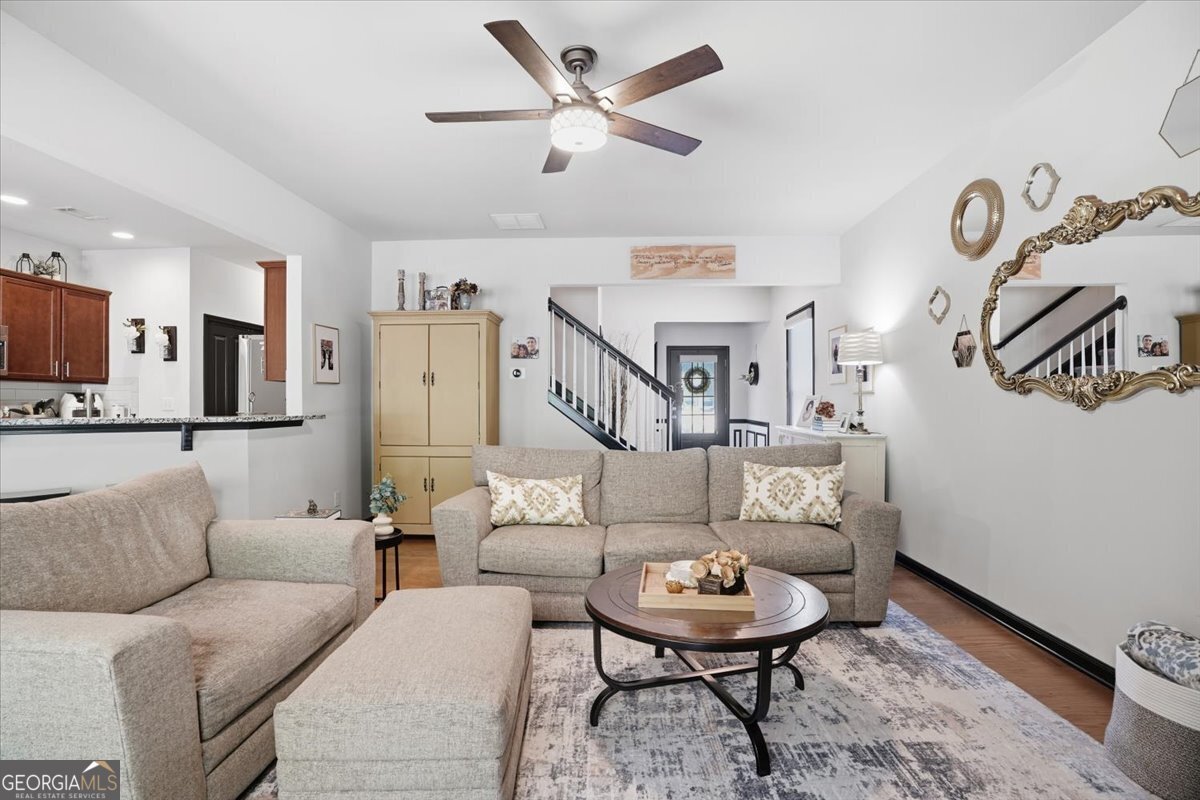 5140 Breezewood Circle Alpharetta - Photo 9