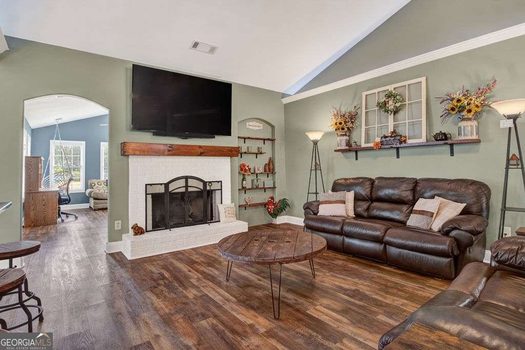 1040 Sapphire Trail Bogart - Photo 9